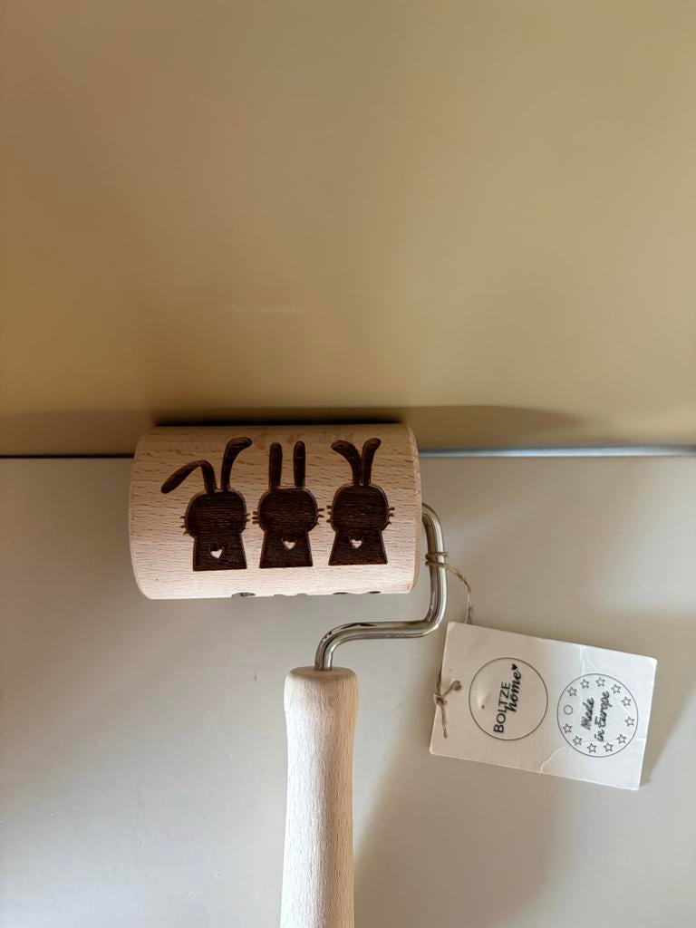Houten stempelroller met 3 haasjes - Boltz Home, Ophalen of Verzenden, Nieuw, Houten stempel
