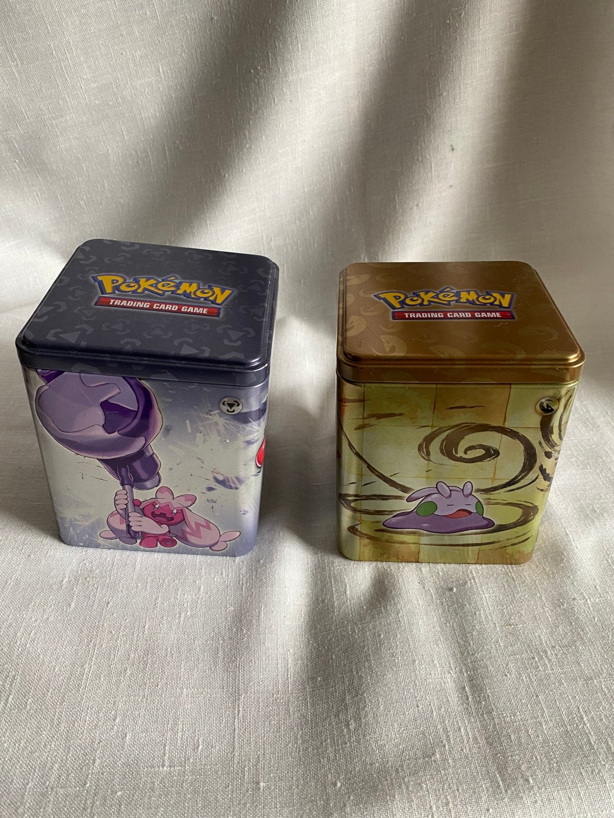 2 lege Pokemon blikken, Ophalen of Verzenden, Zo goed als nieuw, Overige