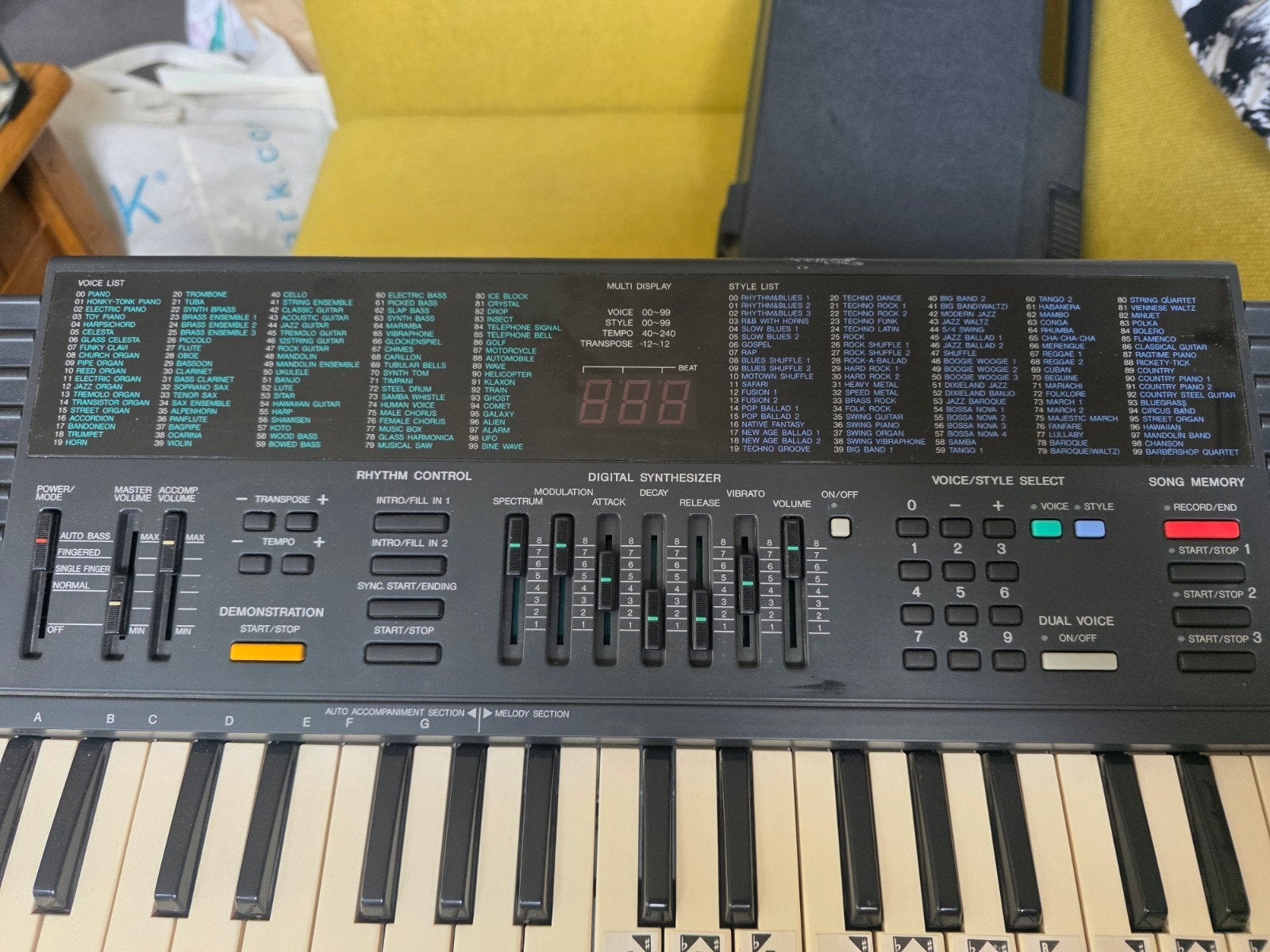 Yamaha PortaSound PSS-380 Synthesizer Keyboard, Gebruikt, Ophalen, 49 toetsen, Midi-aansluiting