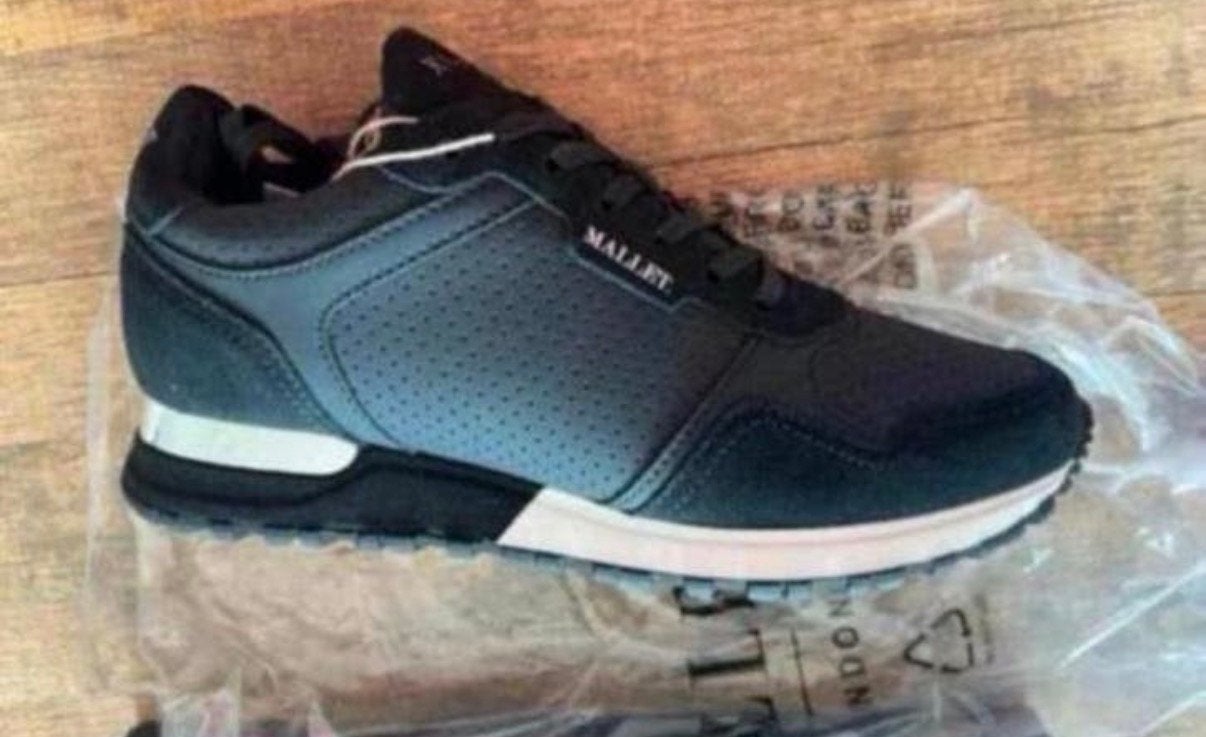 Mallet london maat 40 Nieuw in doos, Zwart, Nieuw, Ophalen of Verzenden, Sneakers of Gympen