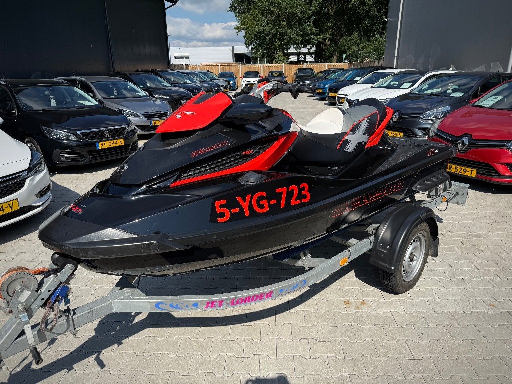 Sea-Doo RXT-260 inc trailer, Watersport en Boten, Jetski's en Waterscooters, Ophalen, Zo goed als nieuw, Benzine, 200 pk of meer