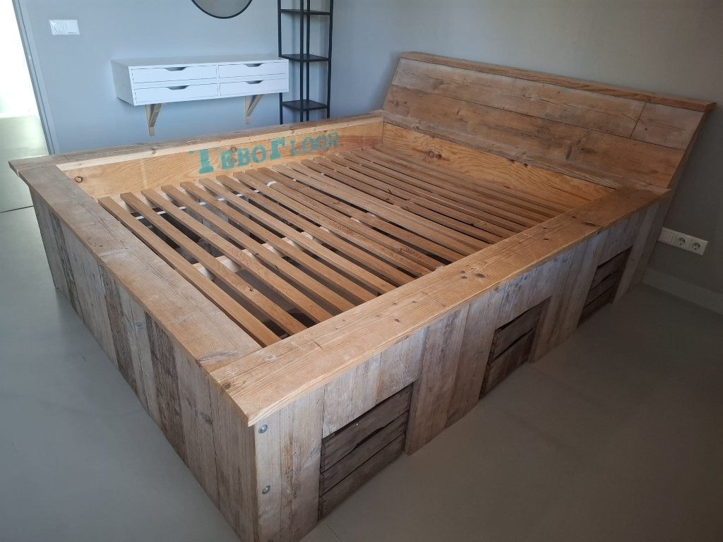 Uniek steigerhouten bed | 160x200m | maatwerk | opbergvakken, Huis en Inrichting, Ophalen, Overige kleuren, Steigerhout, Tweepersoons
