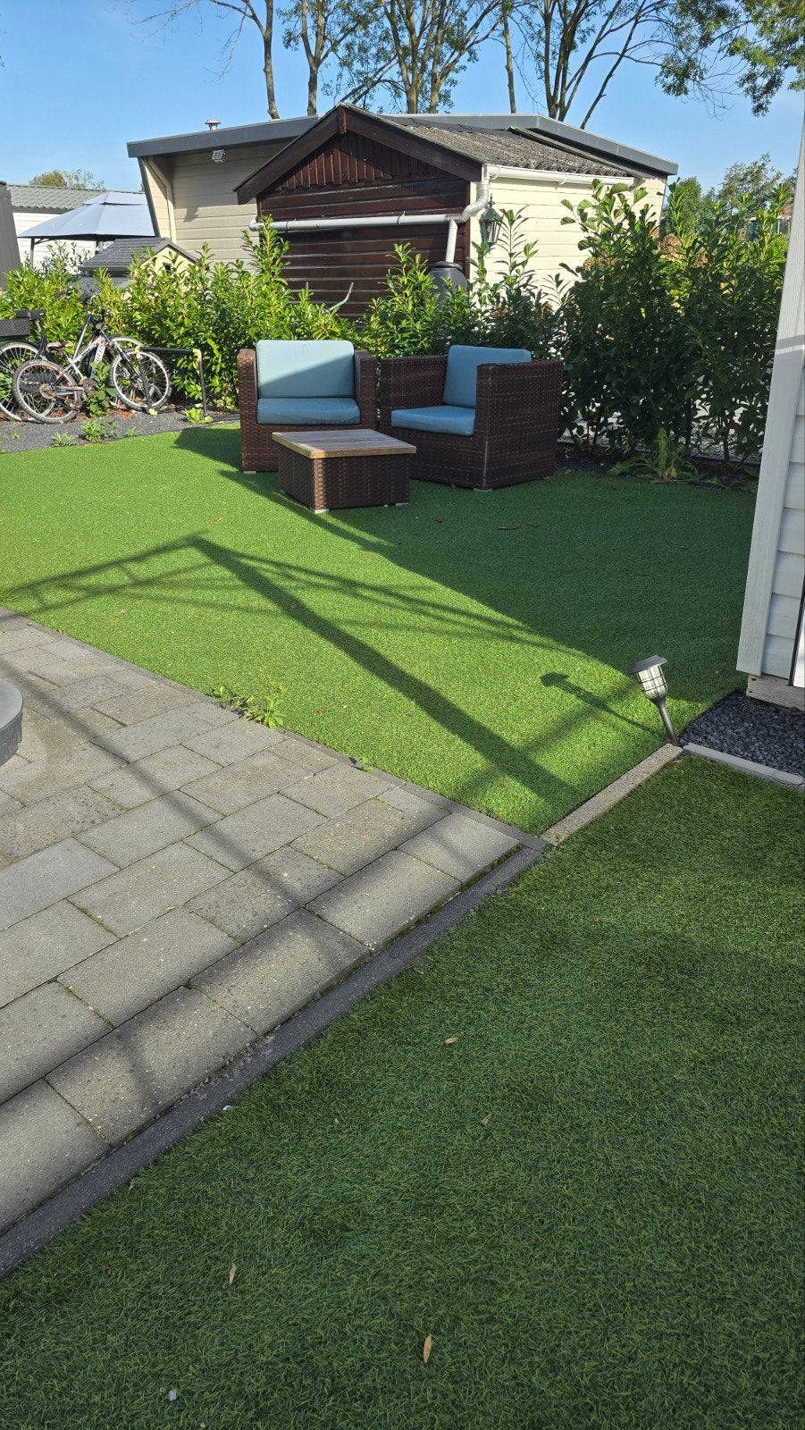 Kunstgras 47,4 m² – 2 grote stukken – nette staat, Tuin en Terras, Gras en Kunstgras, Ophalen, Zo goed als nieuw