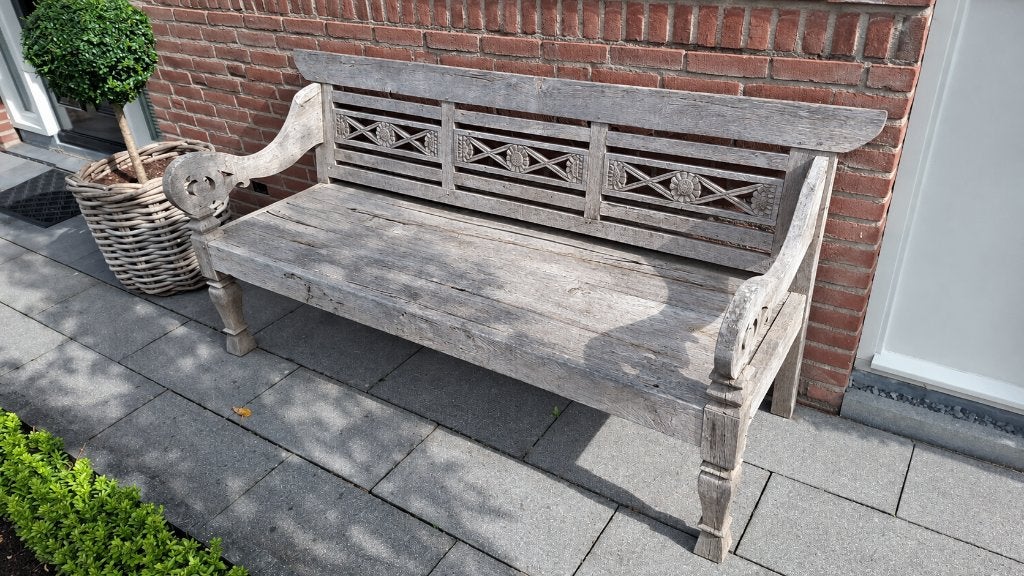 Prachtig oude Aziatische stationsbank met uniek houtsnijwerk, Ophalen, Gebruikt, Hout