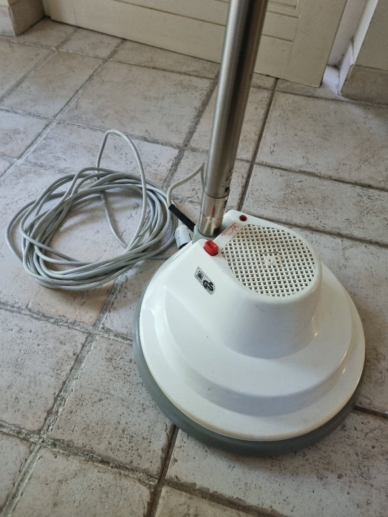 boenmachine/vloerpoetsmachine, Ophalen of Verzenden, Gebruikt, Schrobmachine
