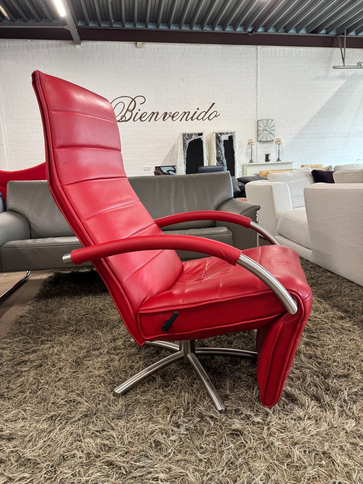 Jori Mensana Medi Fauteuil - Rood Lipano Leder, Huis en Inrichting, Fauteuils, Jori, Ophalen of Verzenden, Zo goed als nieuw, Info@jori.com