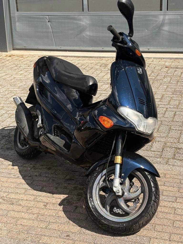 Gilera runner 50cc, Fietsen en Brommers, Maximaal 45 km/u, Ophalen of Verzenden, Zo goed als nieuw, Benzine