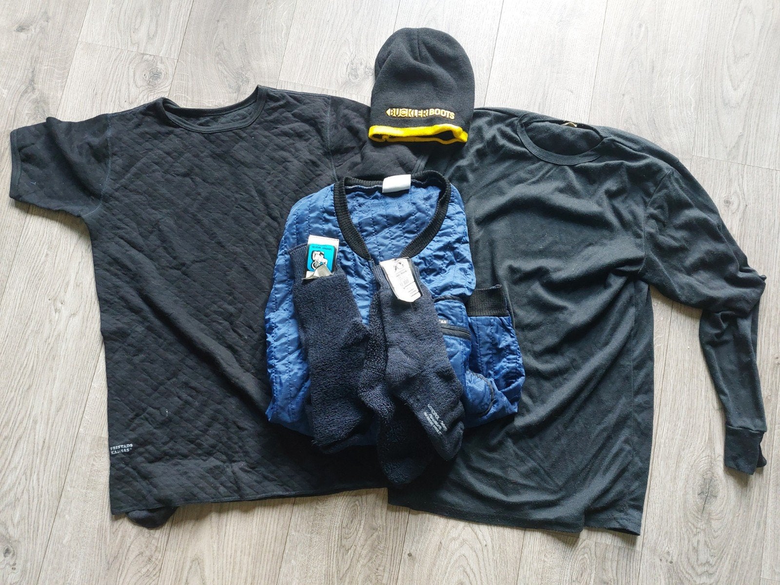 Thermokleding Pakket: Shirts, Jas, Sokken & Muts, Ophalen of Verzenden, Zo goed als nieuw, Overige maten