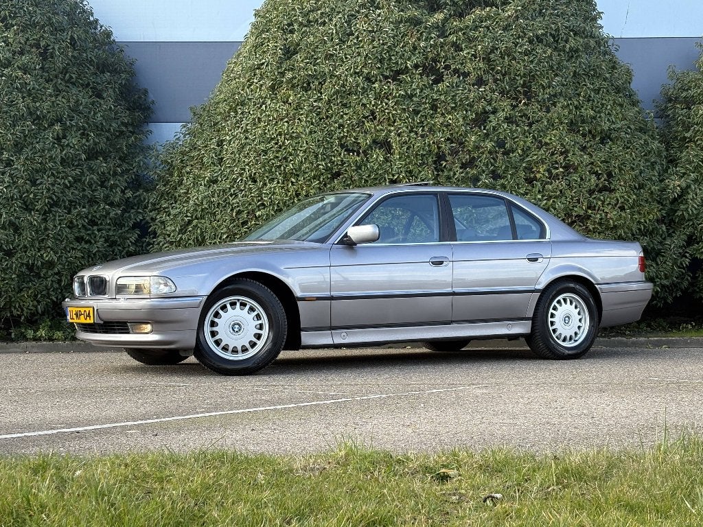 BMW 7-Serie 3.0 I 730 V8 AUT E2 1995 Grijs, Auto's, Automaat, Stoelverwarming, Achterwielaandrijving, 8 cilinders