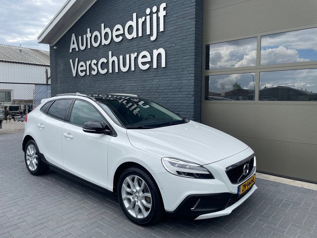 Volvo V40 Cross Country 1.5 T3 Polar+ Luxury pano trekhaak s, Auto's, Volvo, Bedrijf, Te koop, V40, ABS, Achteruitrijcamera, Airbags