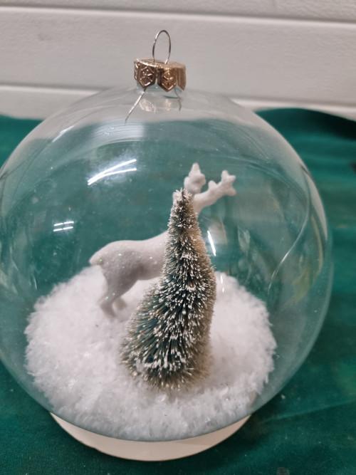kerstbal met hert en boom sneeuw, Ophalen of Verzenden, 'T Olde Gre-j, Info@toldegrej.nl, Endepoelstraat 20f Didam