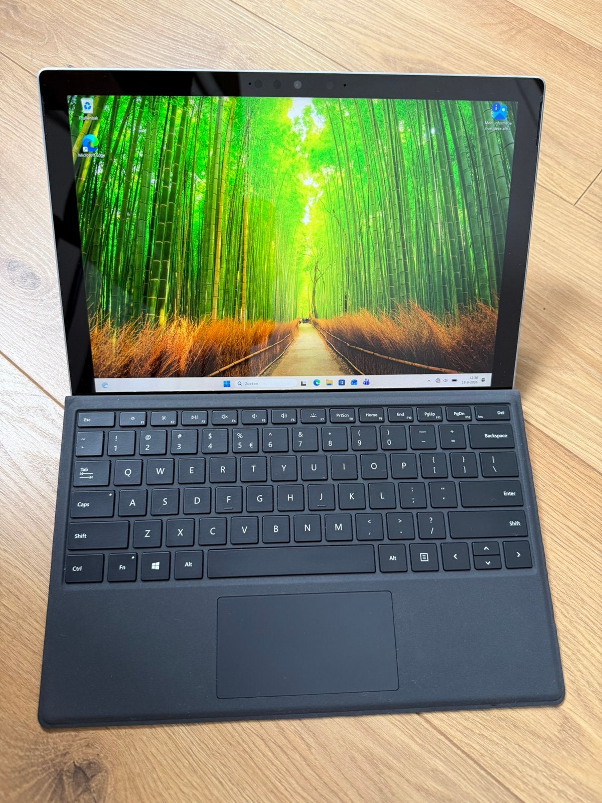 Microsoft Surface Pro 7+ i5 11th Gen 8GB 256GB SSD W11P, Computers en Software, Gebruikt, Microsoft, Uitbreidbaar geheugen, Ophalen of Verzenden