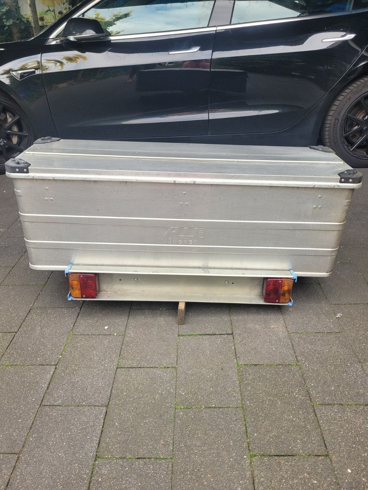 Te koop! Trekhaakkoffer Twinny Load Towbox 168 L, Ophalen, Zo goed als nieuw