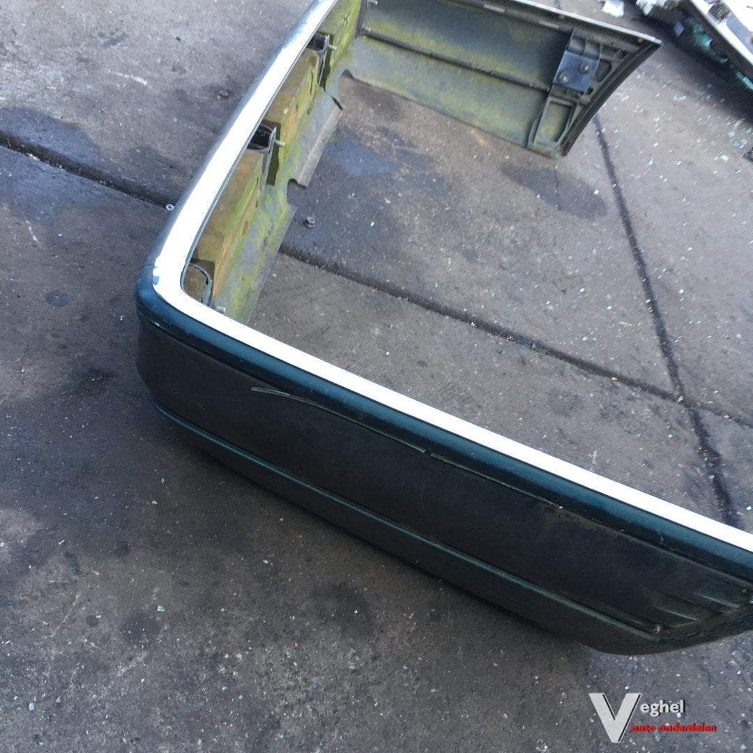 Mercedes W124 Sedan1995 Achterbumper ( zonder stootlijst ), Auto-onderdelen, Carrosserie en Plaatwerk, Ophalen, Gebruikt, -, -
