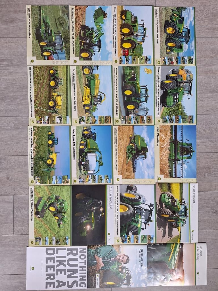 John Deere folders en brochures (19 stuks), Boeken, Auto's | Boeken, Zo goed als nieuw, Overige merken, Ophalen