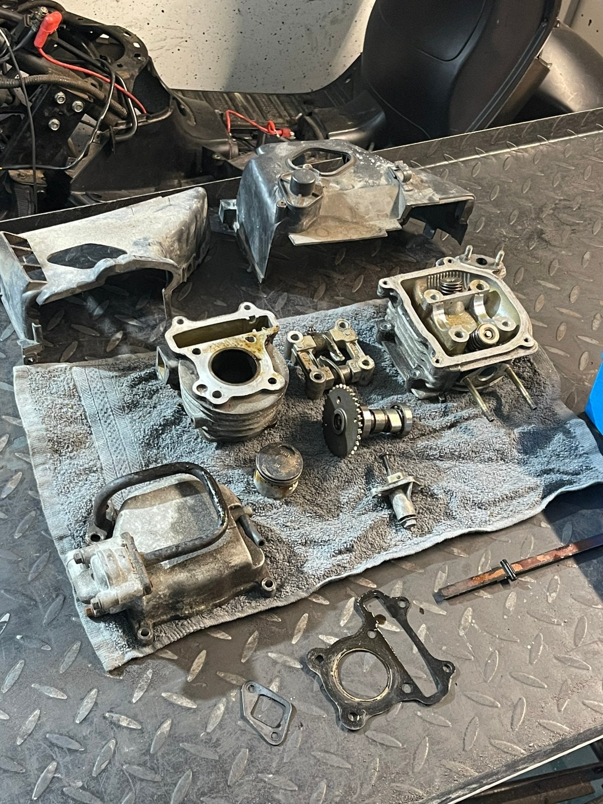 50cc Cilinderkit + Cilinderkop SYM Origineel EURO 2, Ophalen of Verzenden, Gebruikt, Cilinder