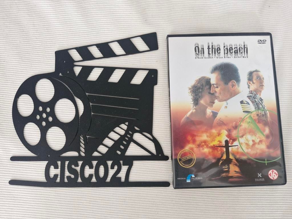 On the Beach, Vanaf 16 jaar, Ophalen of Verzenden, Zo goed als nieuw, Actie en Avontuur