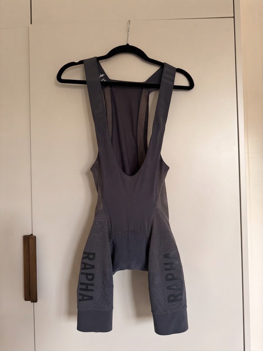 Rapha Women’s Powerweave bib shorts - Grey, size XS, Fietsen en Brommers, XS, Gebruikt, Dames, Onderkleding