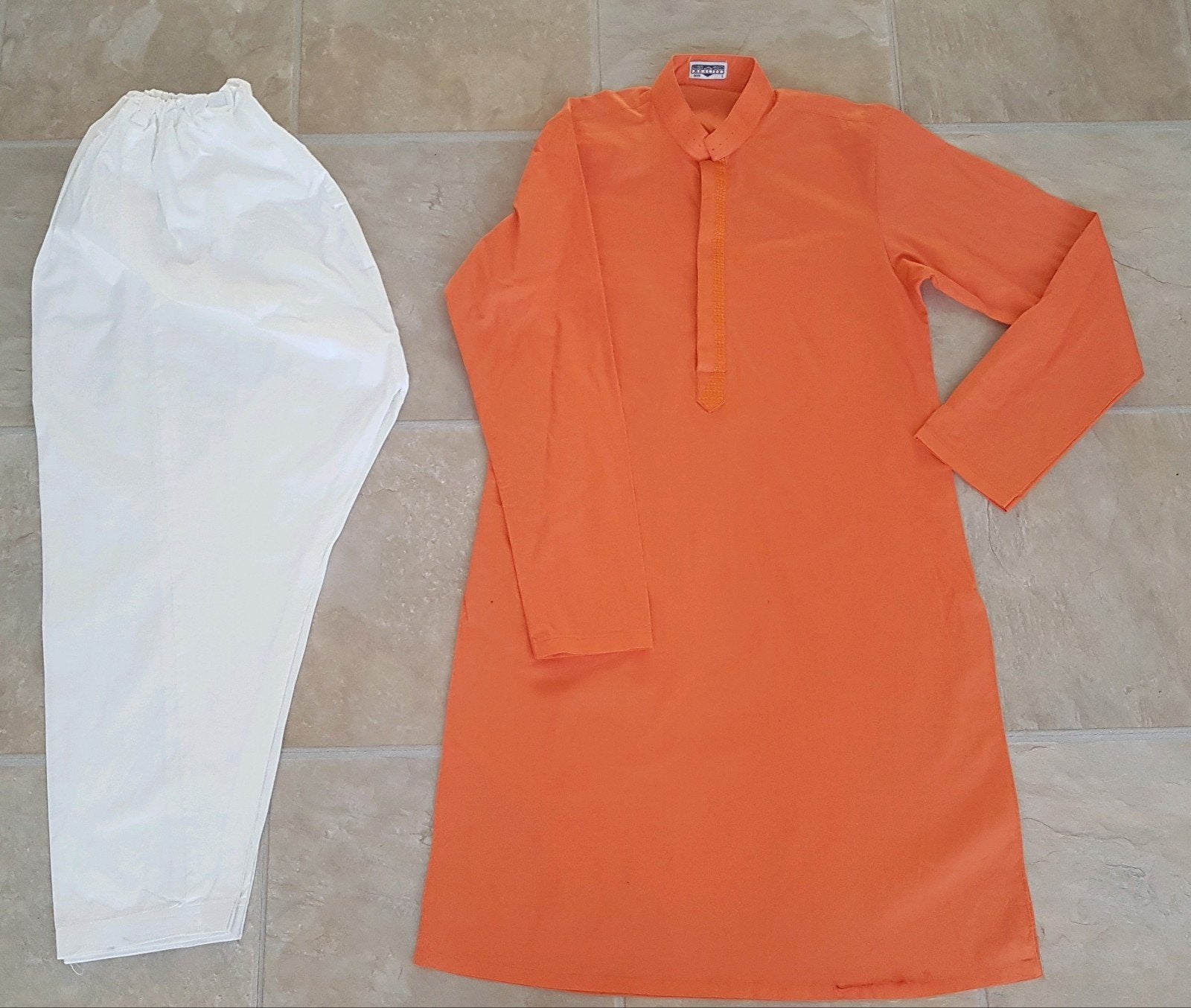 Oranje Kurta Pyjama Set - Een Keer Gedragen indiase Afghaans, Kinderen en Baby's, Ophalen of Verzenden, Zo goed als nieuw, Jongen