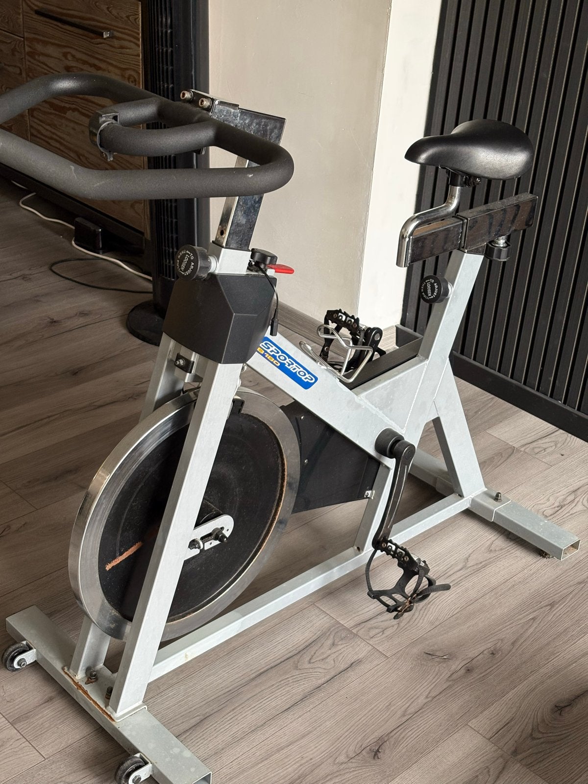 Spinningbike Sportop B180 in zeer goede staat, Ophalen, Spinningfiets, Zo goed als nieuw, Metaal