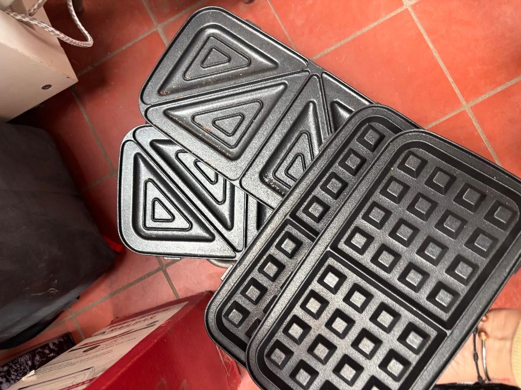 KitchenBrothers 3-in-1 Wafelijzer Tostiapparaat Zwart RVS, Ophalen of Verzenden, Uitneembare platen, Gebruikt