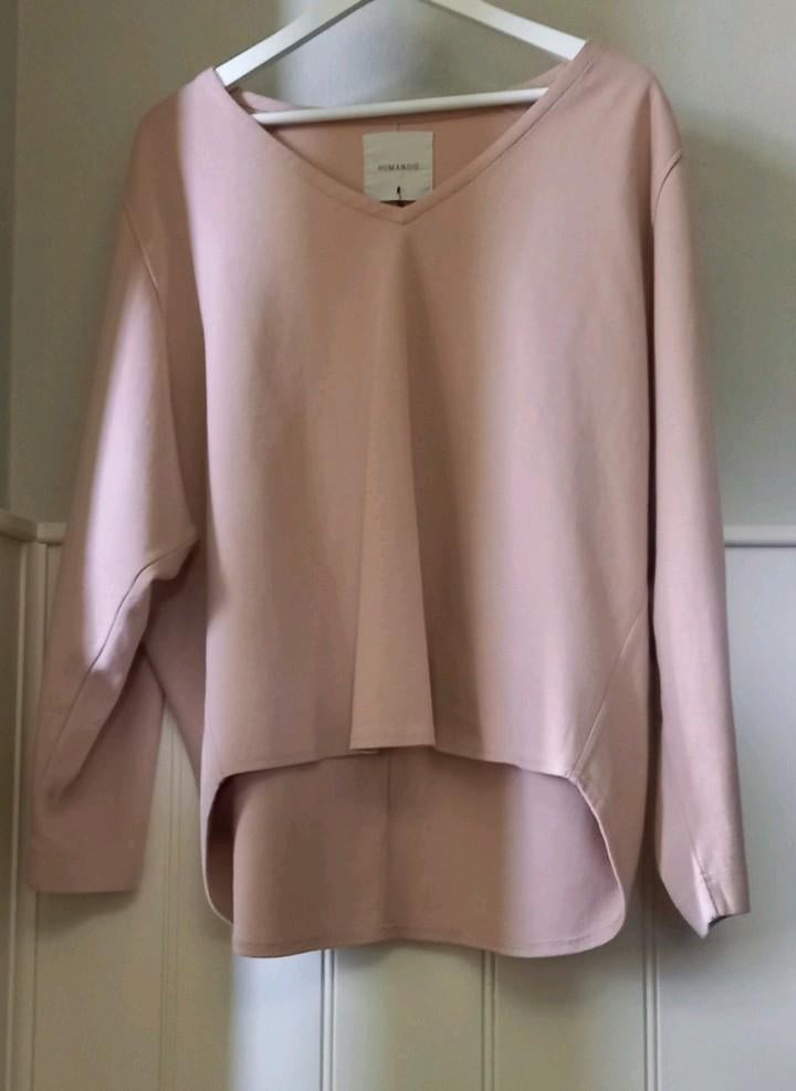 Humanoid sweater maat S NIEUW, Humanoid, Nieuw, Ophalen of Verzenden, Roze