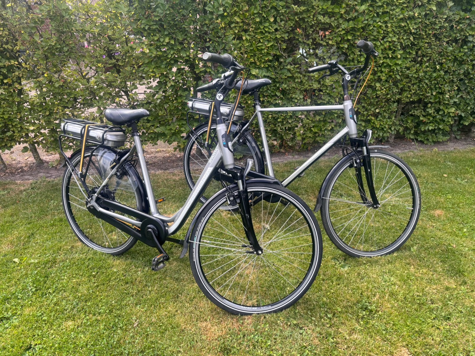 Sparta r5e elektrische fietsen stelletje weinig kilometers, Fietsen en Brommers, Ophalen, Sparta, Velgrem, Versnellingen