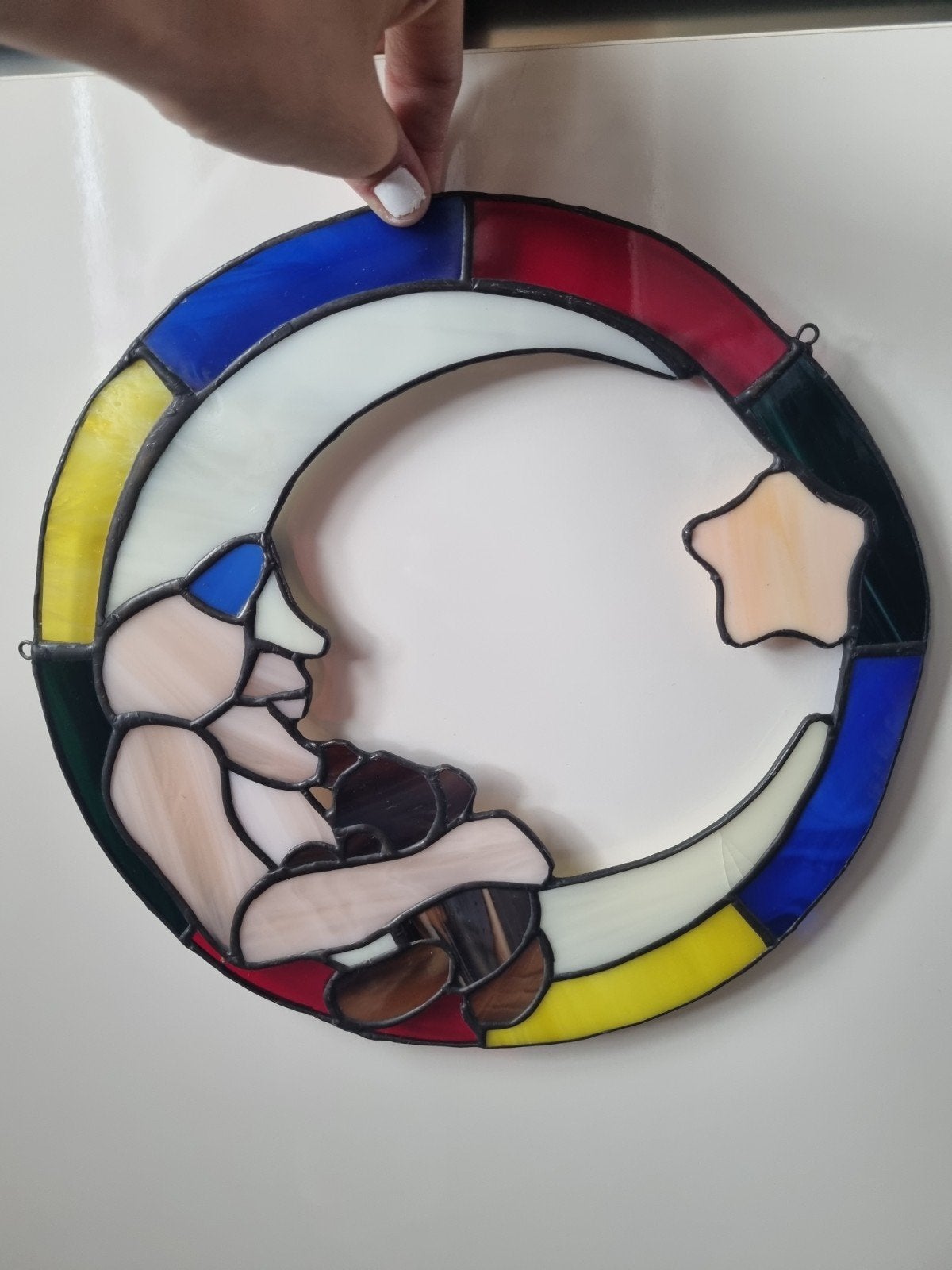 Glas-in-lood maan met slapend kind en ster, Ophalen of Verzenden