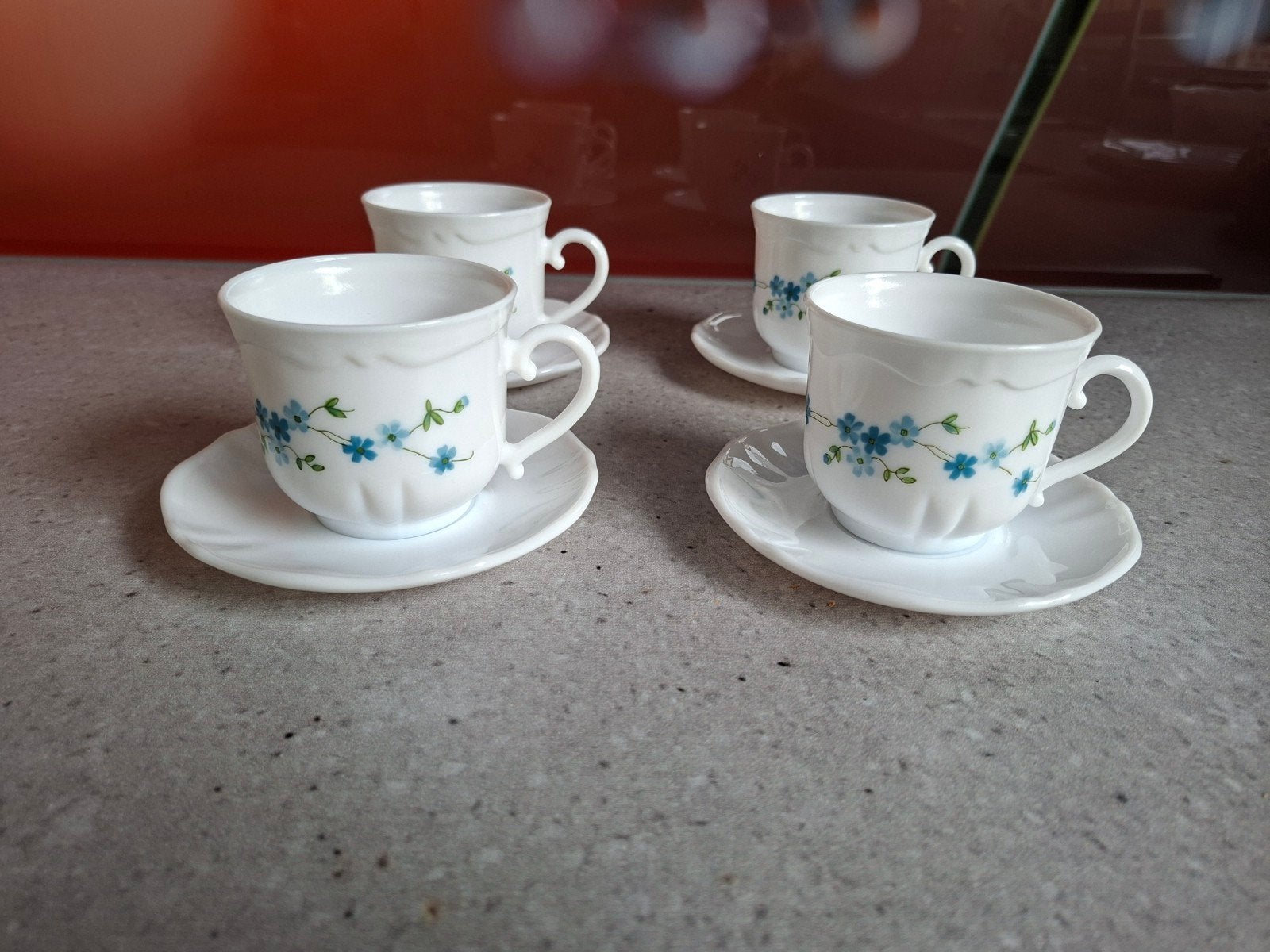 Arcopal France Veronica vergeet-me-nietjes Vintage servies., Ophalen of Verzenden, Overige stijlen, Kop(pen) en/of Schotel(s)