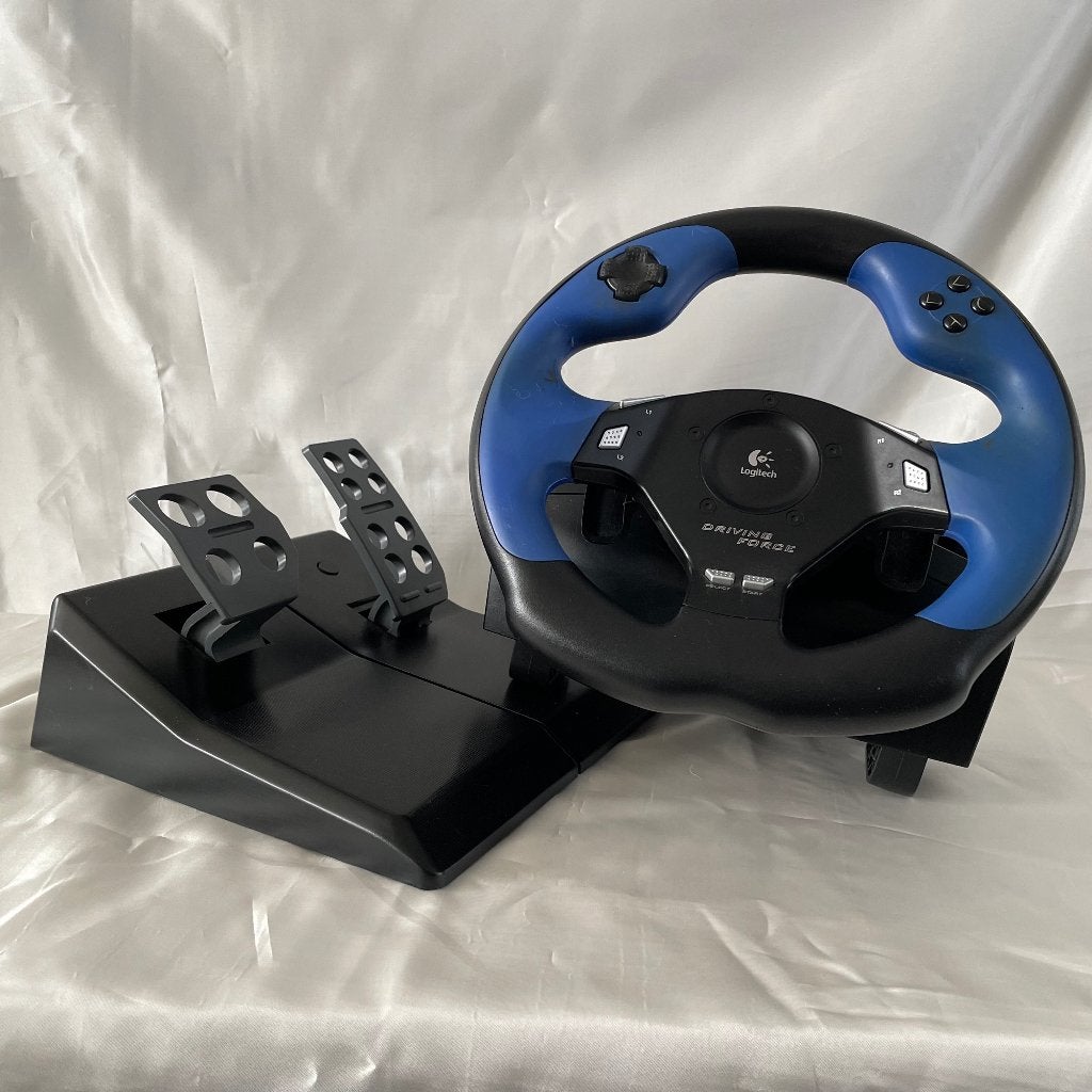 Logitech Driving Force racestuur + pedalen, Ophalen of Verzenden, Gebruikt, Stuur of Pedalen, PlayStation 2