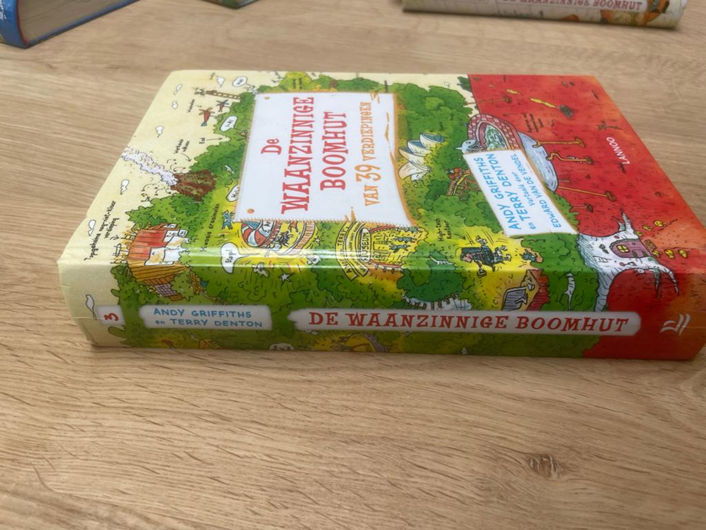 De Waanzinnige Boomhut serie - Deel 1, 2, 3, 4, 7, Boeken, Kinderboeken | Jeugd | 10 tot 12 jaar, Zo goed als nieuw, Ophalen of Verzenden