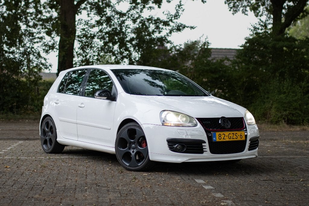 Volkswagen Golf 2.0 GTI Limited Edition 240, Stof, 4 cilinders, Wit, Origineel Nederlands