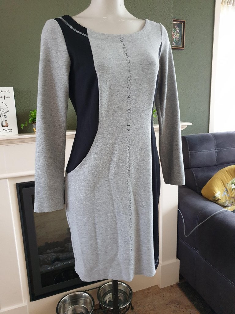 Expresso leuke sportieve grijs zwarte jurk mt 36 S, Kleding | Dames, Maat 38/40 (M), Zo goed als nieuw, Knielengte, Grijs