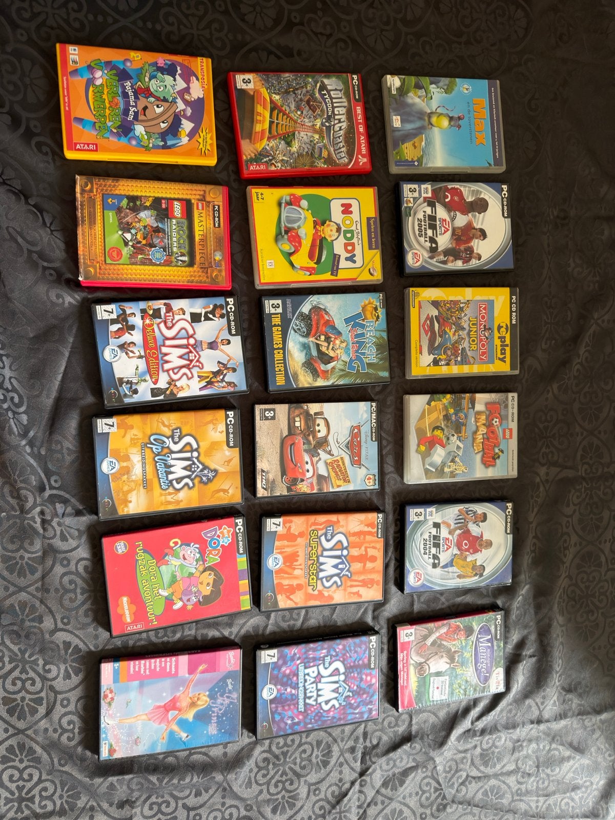 Grote collectie PC CD-ROM games (o.a. De Sims, FIFA, Dora), Gebruikt, Verzenden, Overige genres, 1 speler