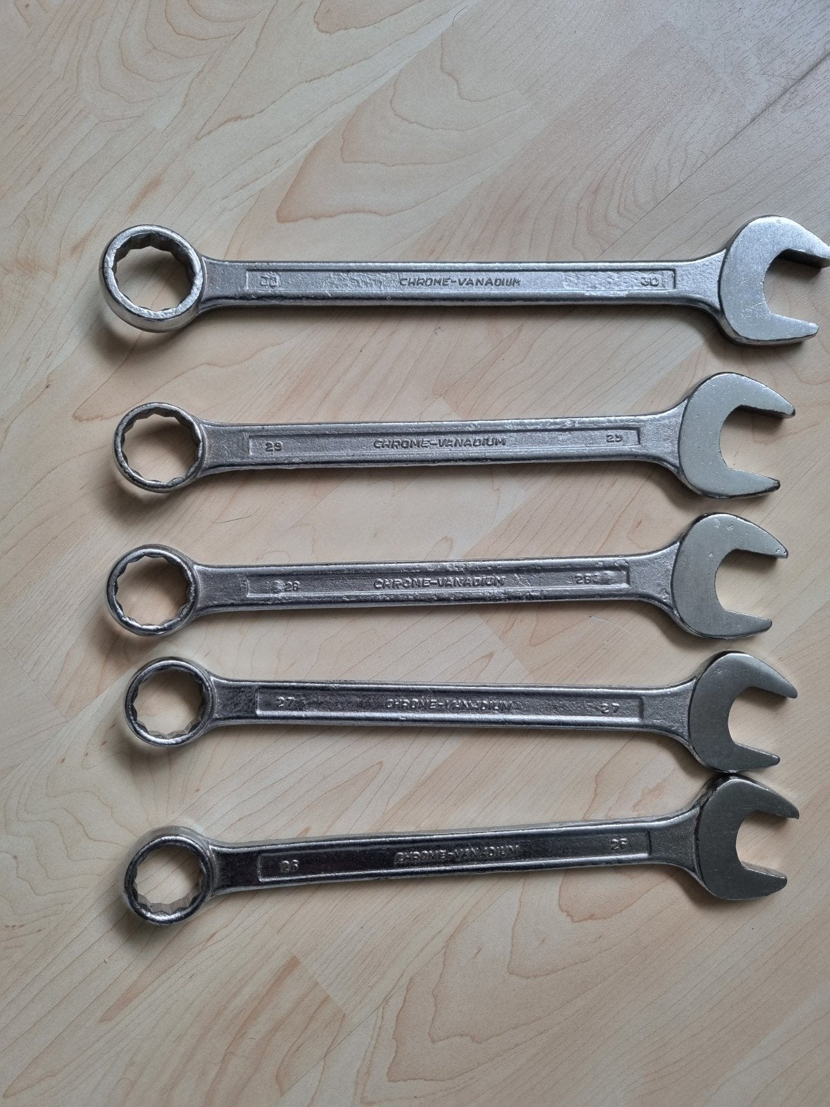 5 Chrome-Vanadium ring-steeksleutels 26 27 28 29 en 30

Deze, Ophalen of Verzenden