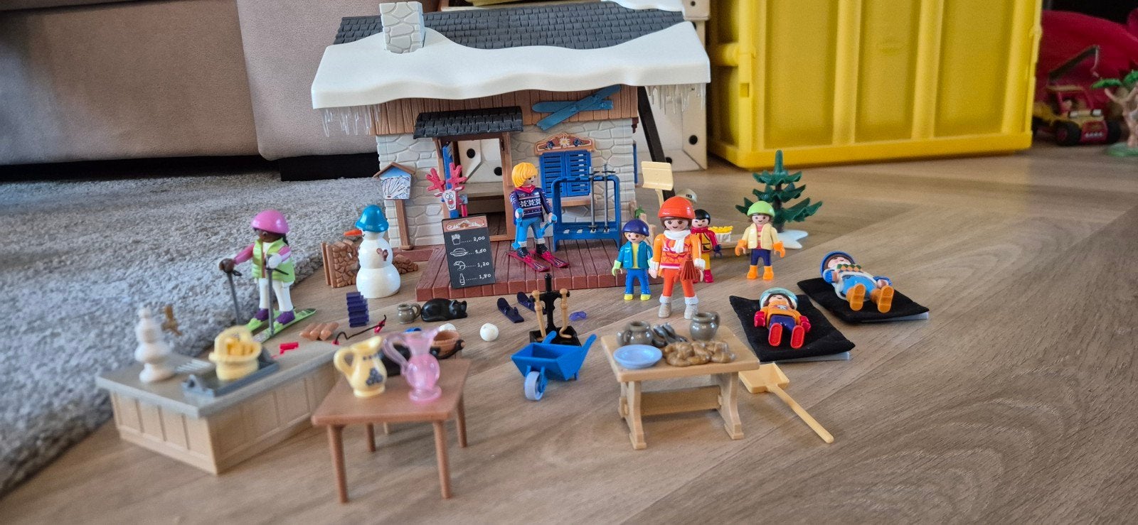 Playmobil Skihut met veel accessoires en figuren, Gebruikt, Gebouw, Complete set, Ophalen of Verzenden