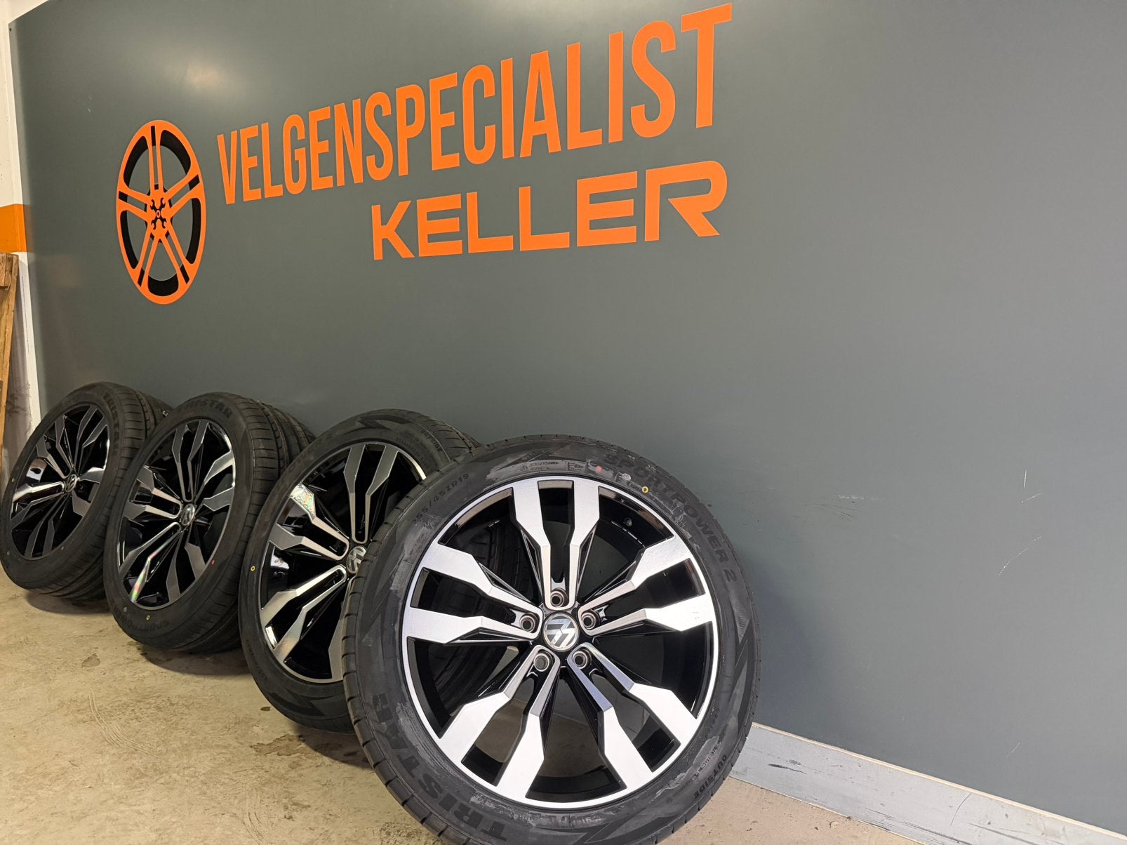 Volkswagen suzuka 19 inch velgen 5x112 nieuwe banden, 19 inch, 255 mm, Banden en Velgen, Ophalen of Verzenden