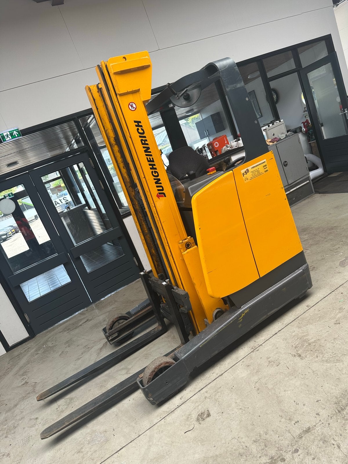 Jungheinrich Reachtruck ETV 214 - Elektrisch, 1000 tot 2000 kg, Ophalen, Elektrisch, Reachtruck