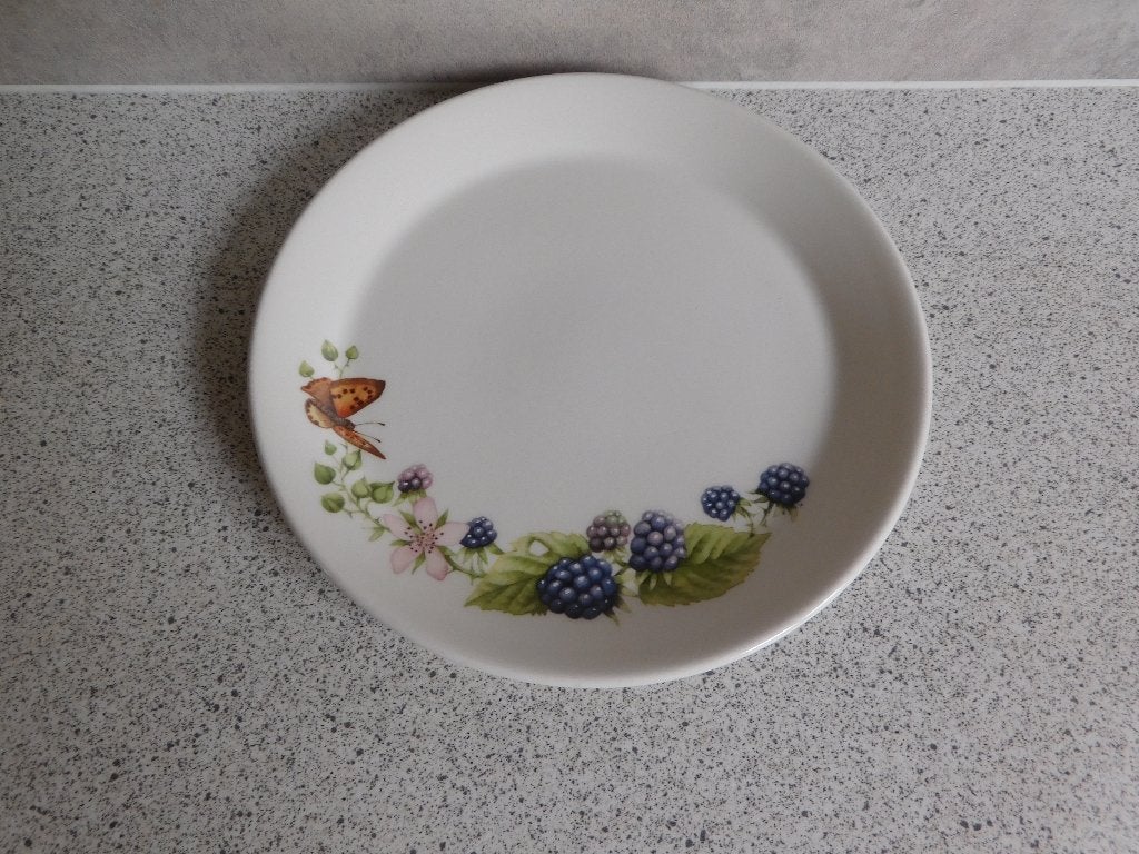 Bord 16,5 cm. Braam Bosvruchten Wedgwood Marjolein Bastin, Landelijk/Boerenbont, Ophalen of Verzenden, Zo goed als nieuw, Bord(en)