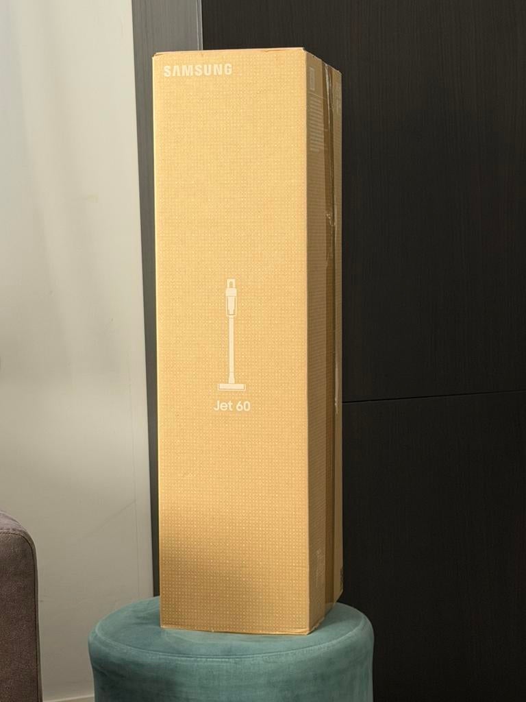Samsung jet 60 stofzuiger nog in de doos, Witgoed en Apparatuur, Stofzuigers, Ophalen of Verzenden, Nieuw, Reservoir