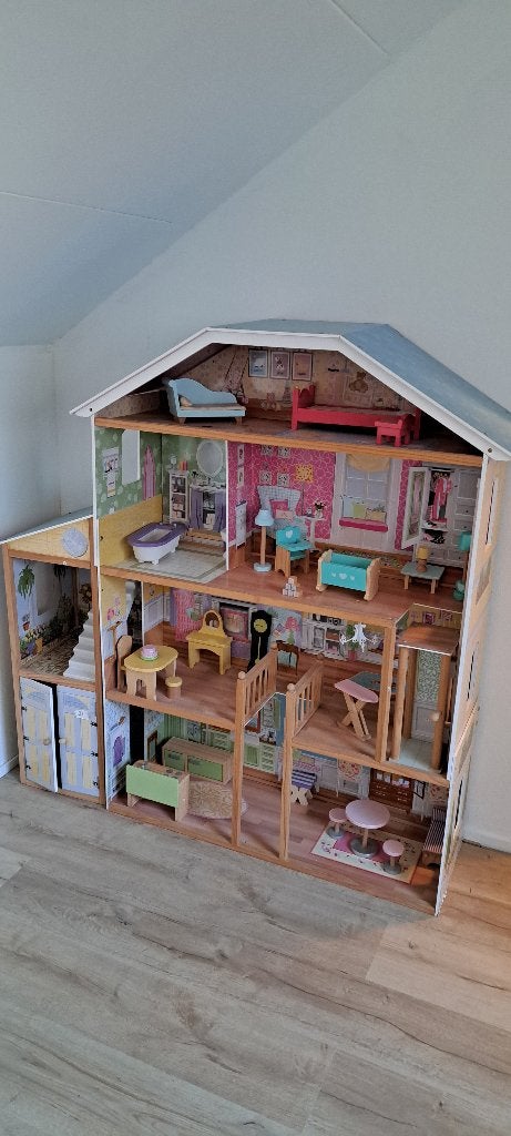Poppenhuis (barbie en andere) kidkraft, Ophalen, Gebruikt, Poppenhuis