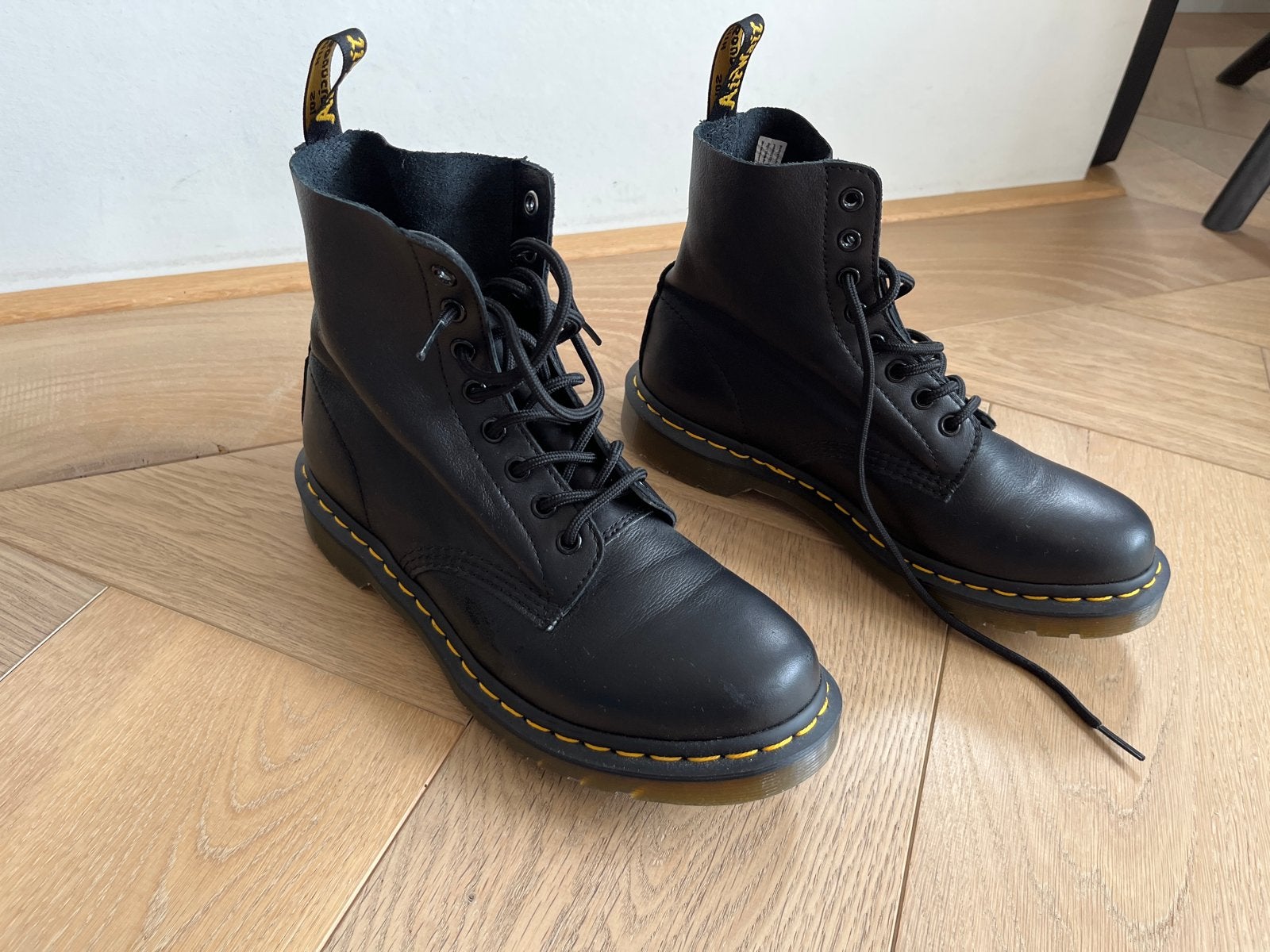 Dr. Martens 1460 Pascal laarzen boats - Zwart leer, maat 41, Ophalen of Verzenden, Zo goed als nieuw, Zwart, Lage of Enkellaarzen