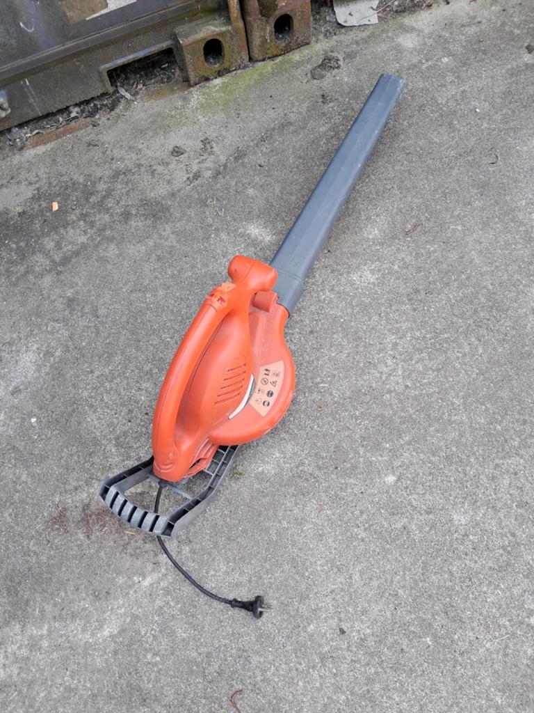 Husqvarna Twister 2000 bladblazer/bladzuiger, Gebruikt, Met zuigfunctie, Handgedragen, Ophalen of Verzenden