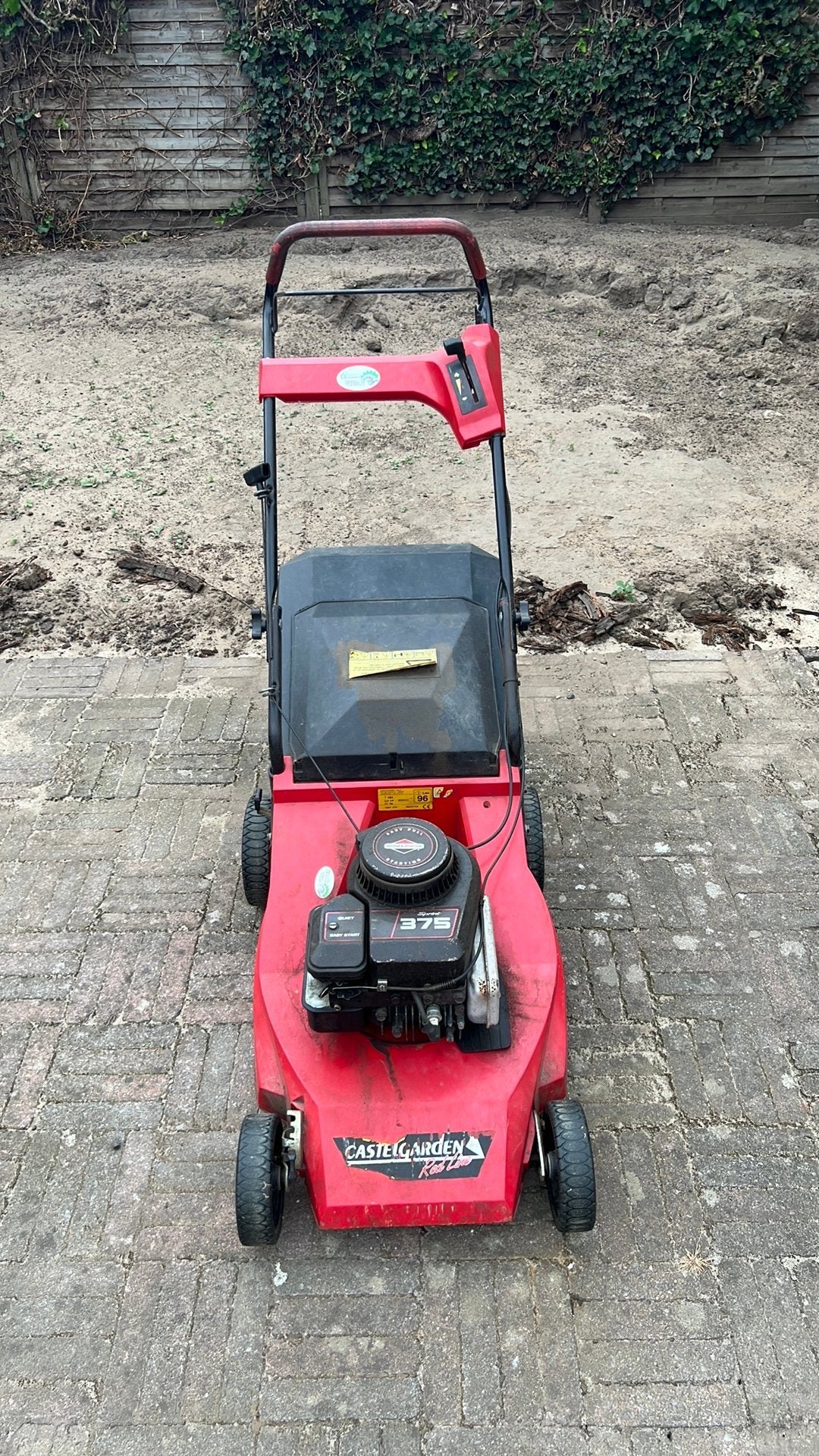 Grasmaaier castel garden, Ophalen, Gebruikt, Opvangbak, Benzine-grasmaaier