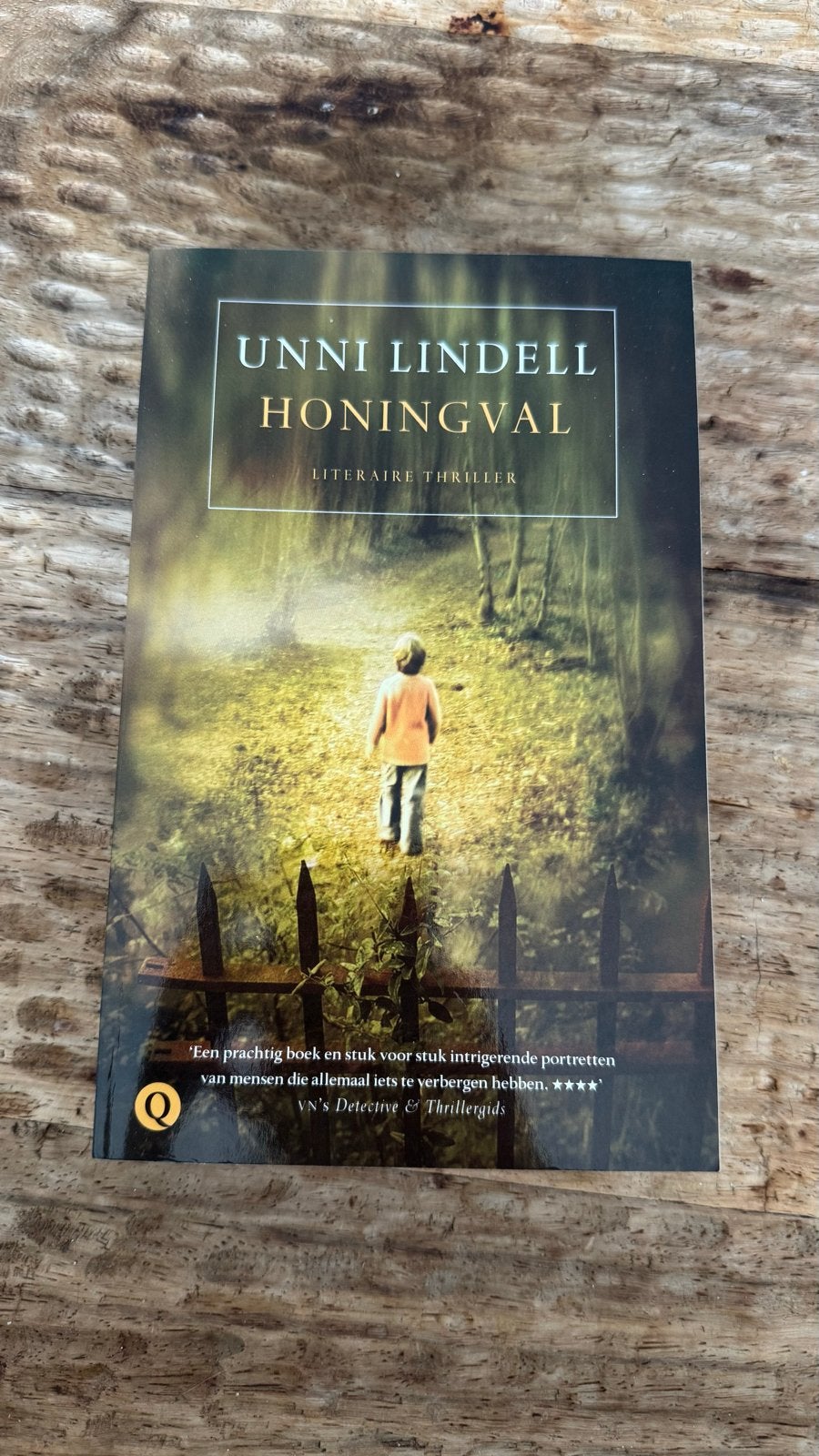 Unni Lindell - Honingval, Boeken, Thrillers, Zo goed als nieuw, Scandinavië, Ophalen of Verzenden