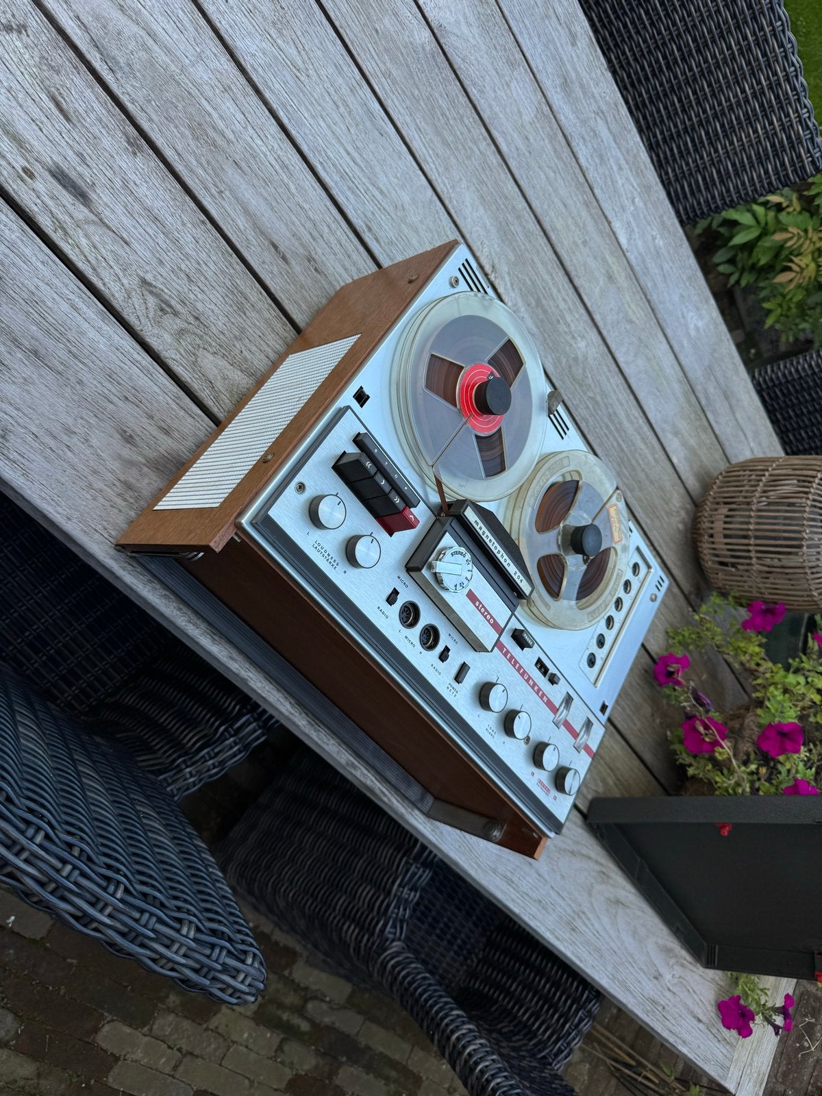 Telefunken Magnetophon 204 Bandrecorder, Audio, Tv en Foto, Ophalen, Defecte bandrecorder, Met stofkap