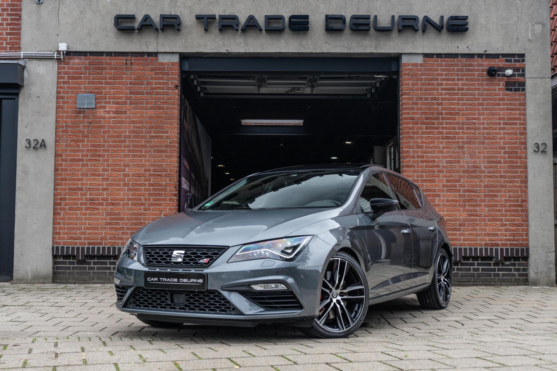 Seat Leon 2.0 TSI CUPRA 300 Pano / Beats / DCC, Auto's, 15 km/l, Gebruikt, Zwart, 4 cilinders