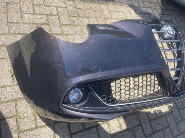 Voorbumper van een Alfa Romeo Mito, Gebruikt, -, Verzenden, -