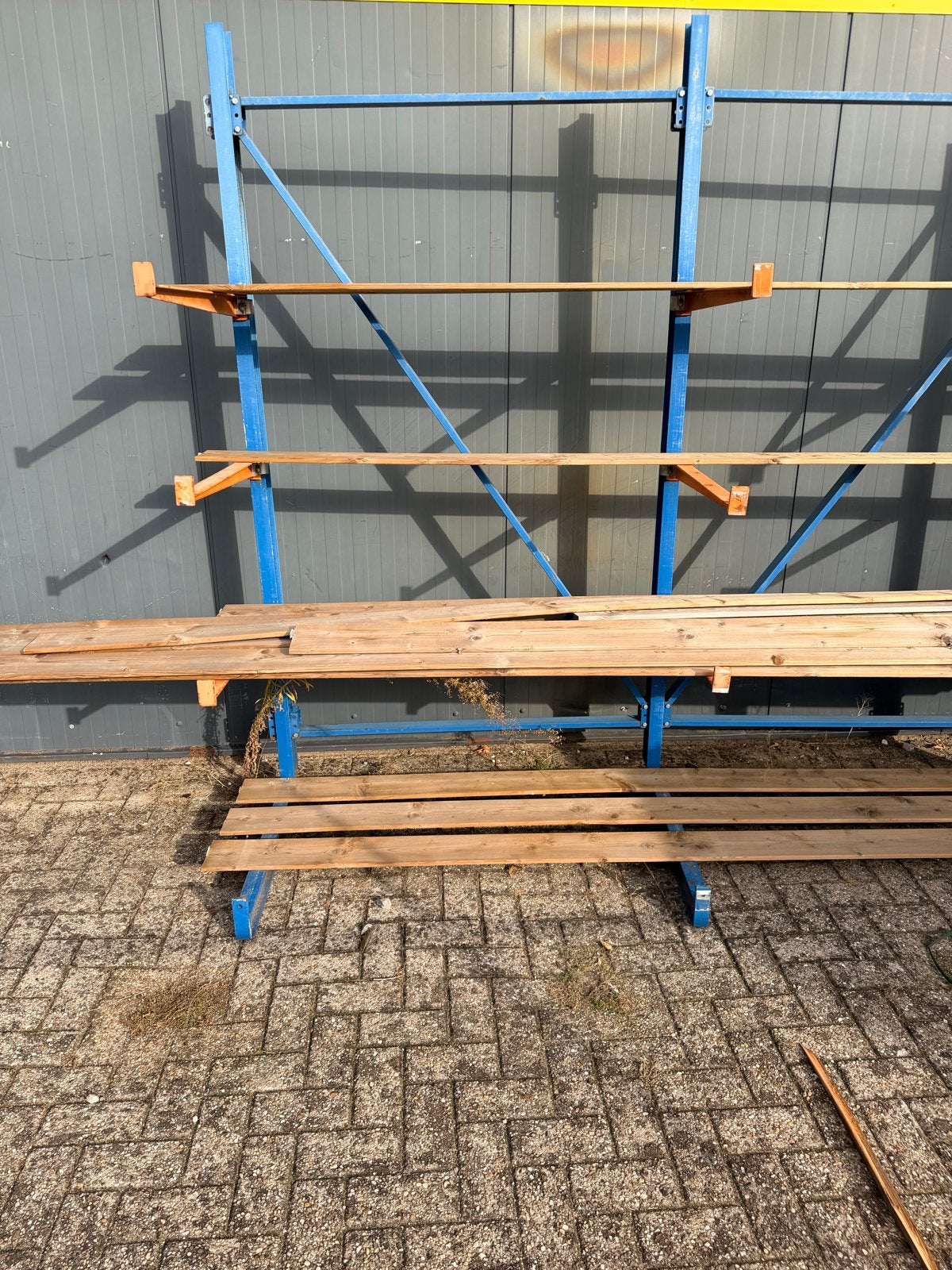 Robuust houten opslagrek voor planken en balken, Ophalen
