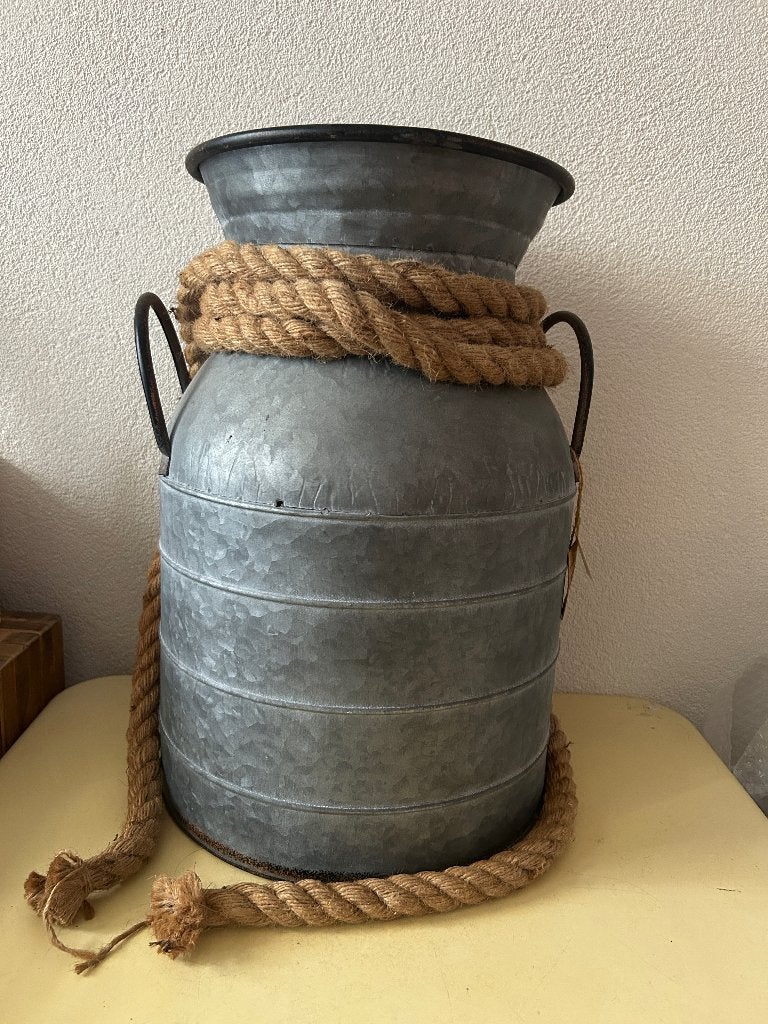 Rustieke Zinken Melkbus Vaas met Touw - 45cm (Nieuw), Ophalen of Verzenden